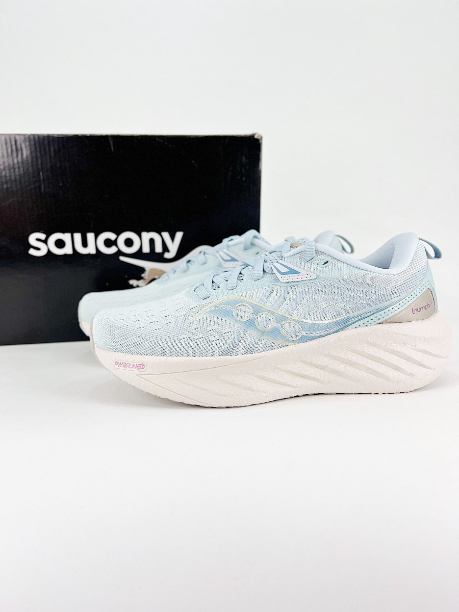 Saucony TRIUMPH 22 - Royal Feet 2025