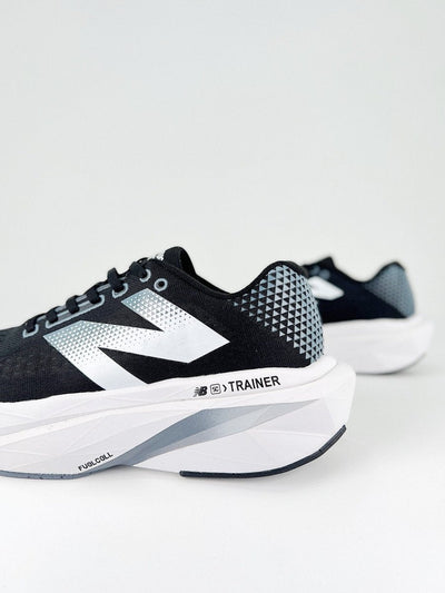 Stone Island x New Balance FuelCell - Royal Feet 2025