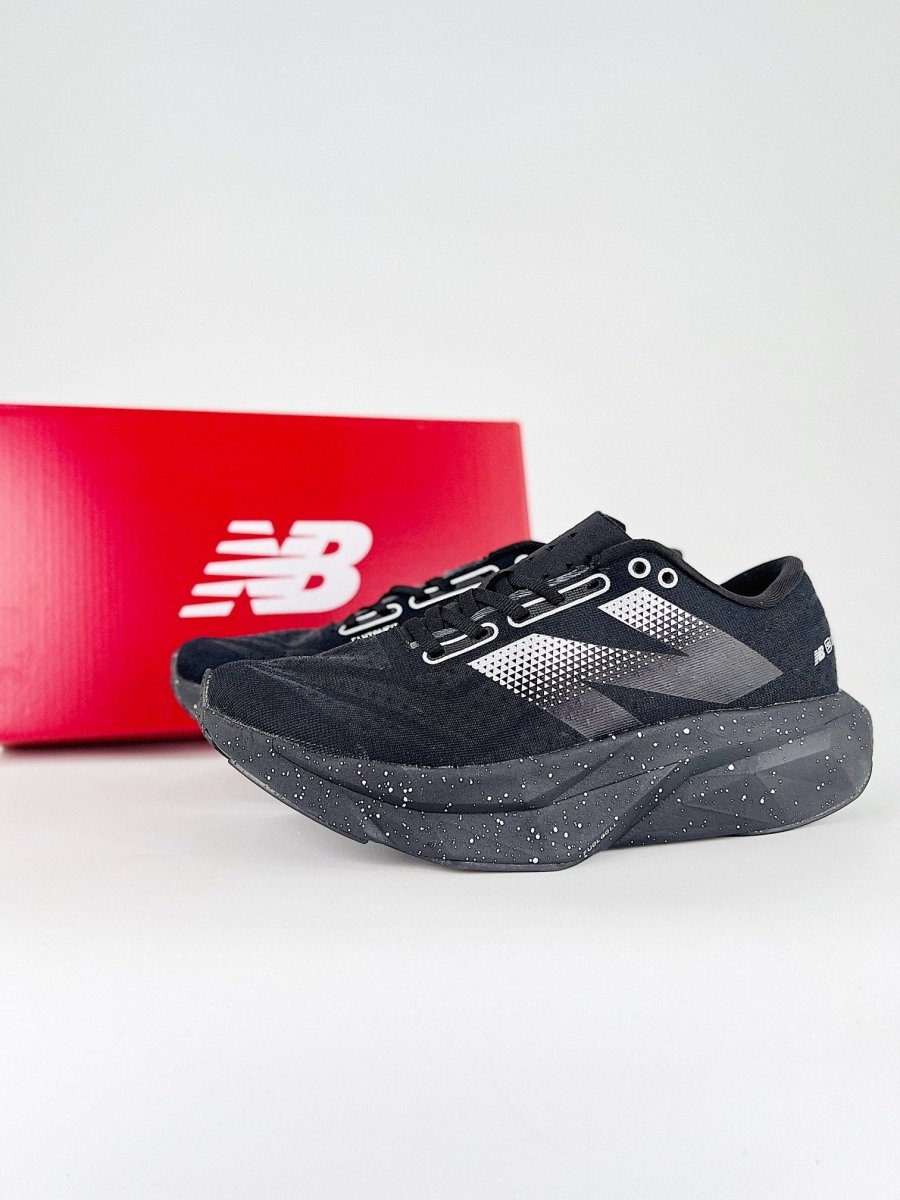 Stone Island x New Balance FuelCell - Royal Feet 2025
