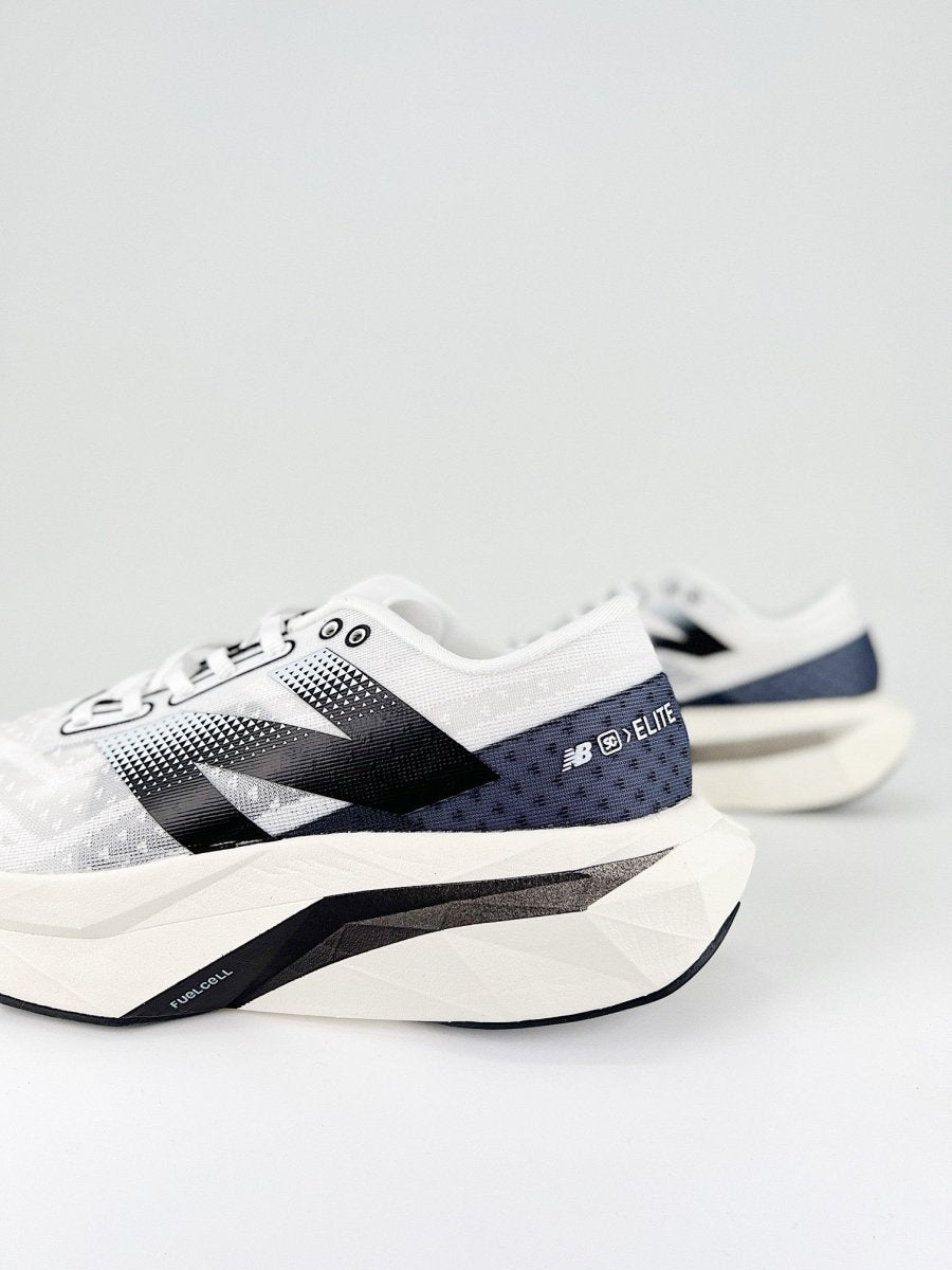 Stone Island x New Balance FuelCell - Royal Feet 2025