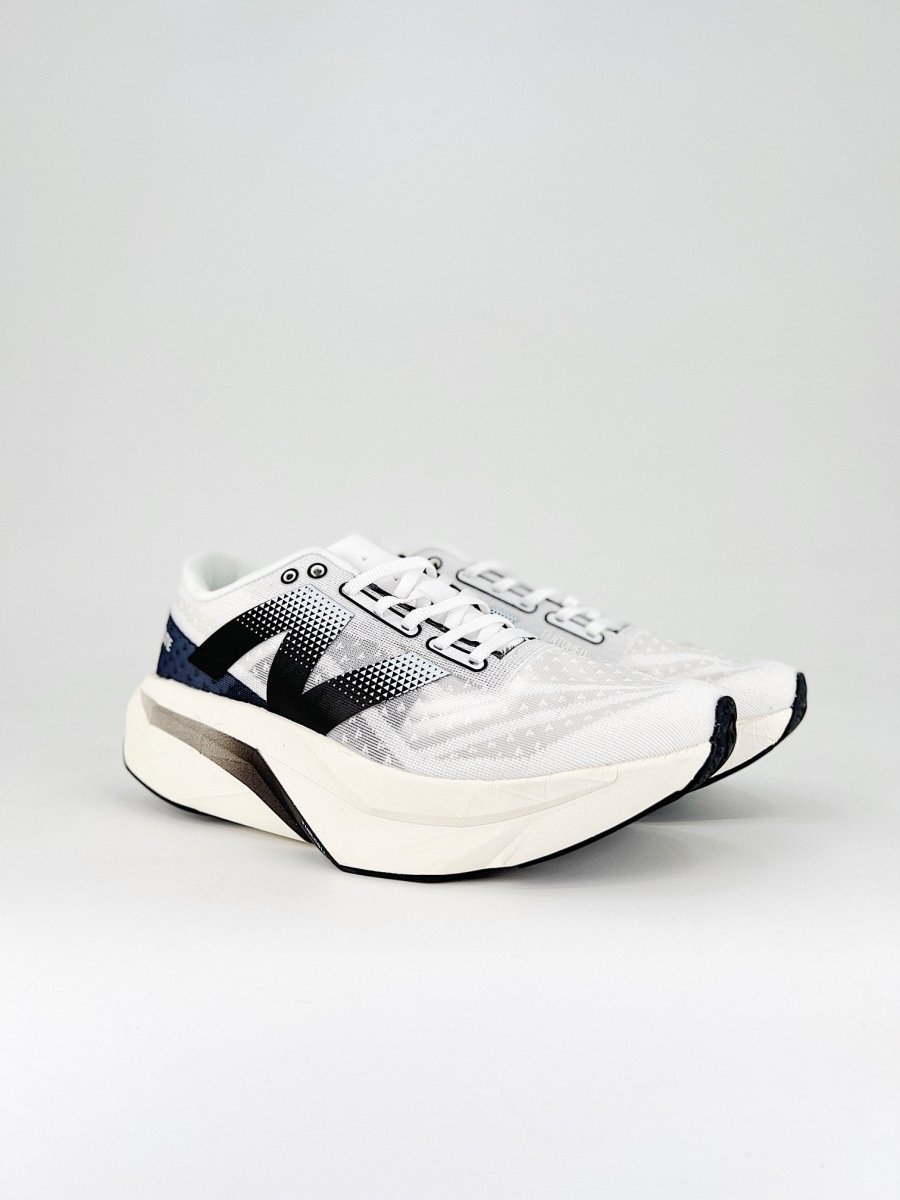 Stone Island x New Balance FuelCell - Royal Feet 2025
