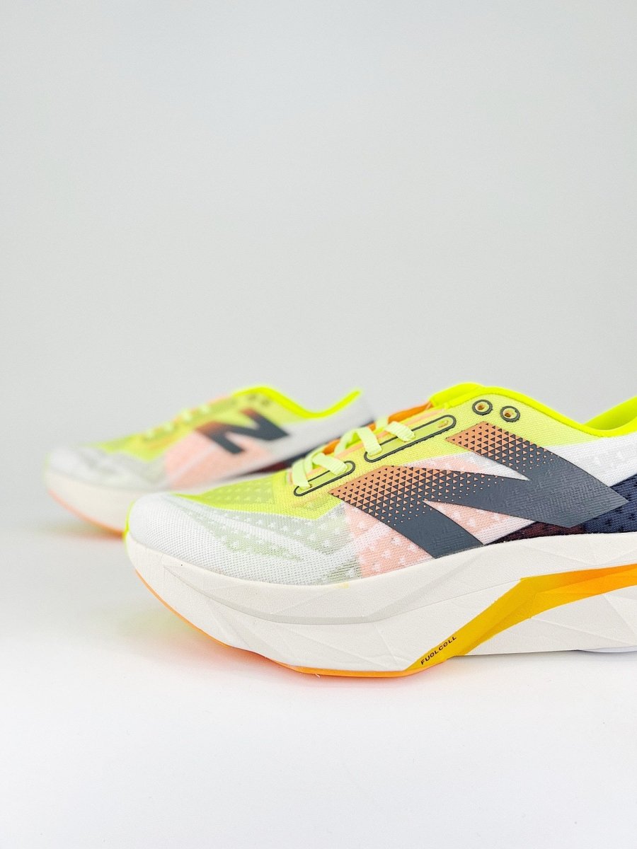 Stone Island x New Balance FuelCell - Royal Feet 2025